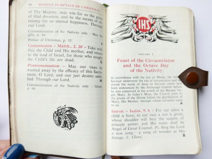 Vintage Saint John's Sunday Missal