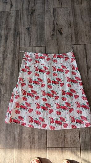 Knee length skirt