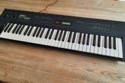 Yamaha SY22 Dynamic Vector Synthesizer