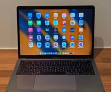 Macbook Pro 13in touchbar