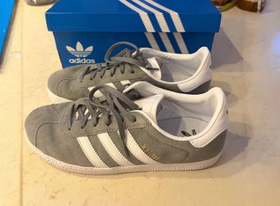 Adidas Gazelle size 4.5 UK (Size 37)