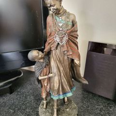 Africa tribe figurines