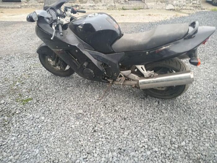 black bird1100 1998 vfr BREAKING ONLY