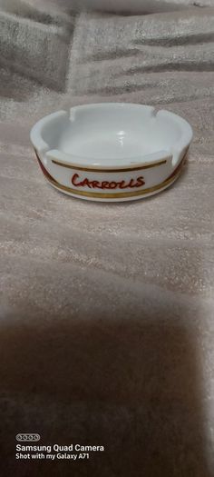 Carrolls no1 ashtray,nice condition,,price includes post to anywhere in ireland,collectors item ,with smoking ban..sold as seen.