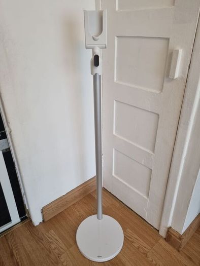 Dyson Floor Dock