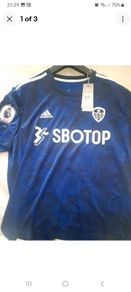leeds United away shirt
