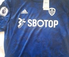 leeds United away shirt