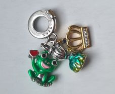 Princess Frog and Crown Charm 925 Silver Charm Compatible with Pandora Charms, Trollbeads, Chamilia, Biagi and Many Other IRL Charm Bracelets.