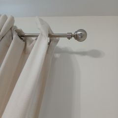 Curtain rod