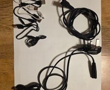 Cables: iec C7, USB C, Micro USB, P2