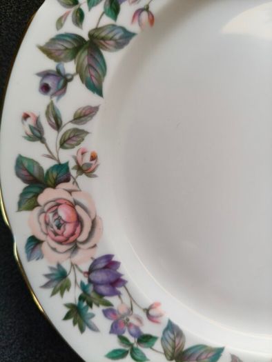 8 x Vintage Royal Grafton plates
