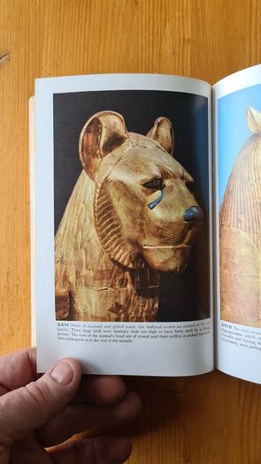 Tutankhamen. Penguin Book. VINTAGE FIRST EDITION 1965. Paperback In Good Condition.