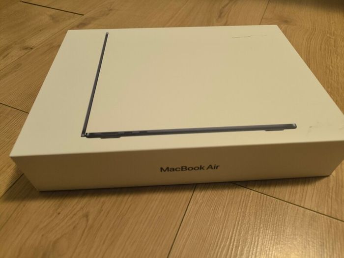 MacBook Air 2024 (Only Box Opened)