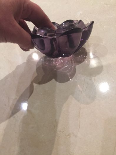 Pretty purple tee light holder
