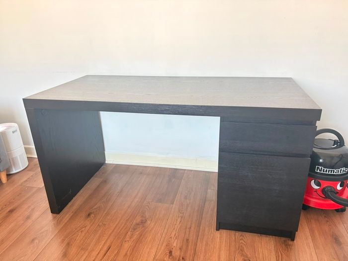 Black Office Desk