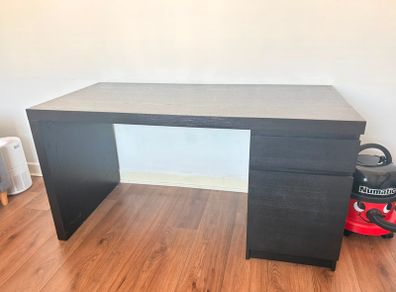 Black Office Desk