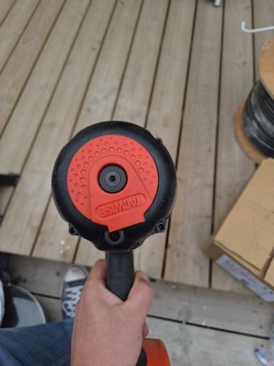 Tacwise framing nailer with nails