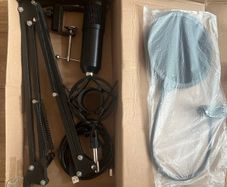 USB Condenser Microphone with Broadcast Arm and Cable