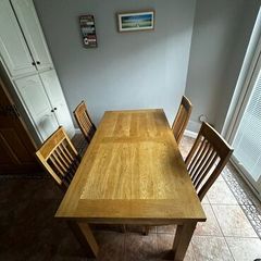 Oak Table and 4 chairs
