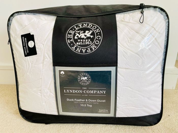 Brand New The Lyndon Company Goose Feather & Down Duvet 10.5 Tog