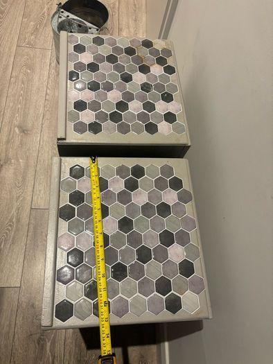 2 free lockers