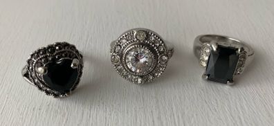 Dress Rings / Costume Jewellery - Gift Idea! With gift pouch - Christmas Sticking Filler! -