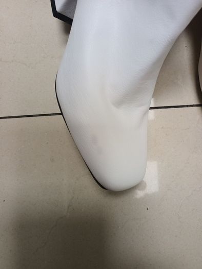 Primark  White Ankle Boots.  S.7.  New - No Tag.