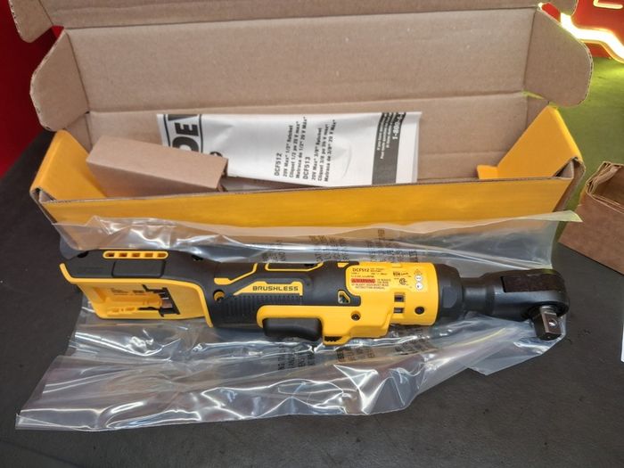 Dewalt 20v/18v XR 1/2 ratchet