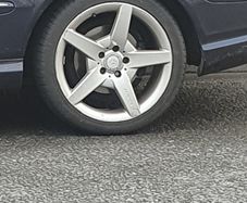 18" Alloys with  5 Tyres