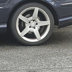 18" Alloys with  5 Tyres