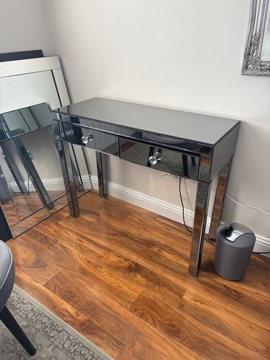 Mirrored table