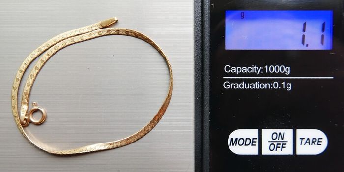 Vintage Solid 9K Yellow Gold 375 Herringbone Bracelet: Reversible Textured & Polished Finish, Flat Snake Chain Style length 7,1" - 1,1g