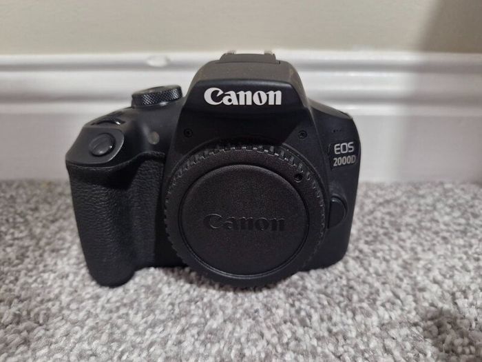 Canon Eos 2000d