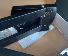 Full motion tv bracket