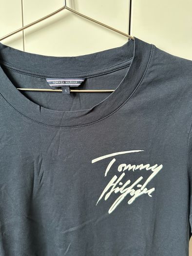 Tommy Hilfiger women ladies t-shirt, top, immaculate condition, barely used