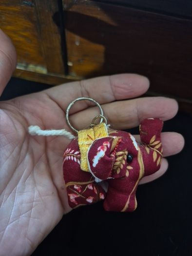 Vintage Elephant Keyring