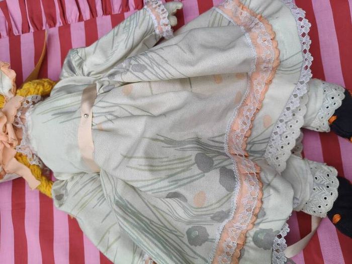 2 x Vintage Dolls