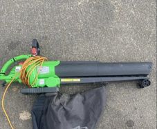 leaf blower