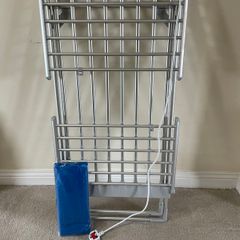 Electric heated clothes airer with cover