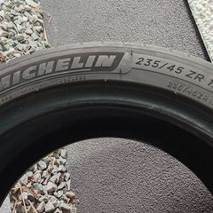 Michelin 235/45 ZR17 97Y Pilot sport 4 set of 2 preftormace tyres