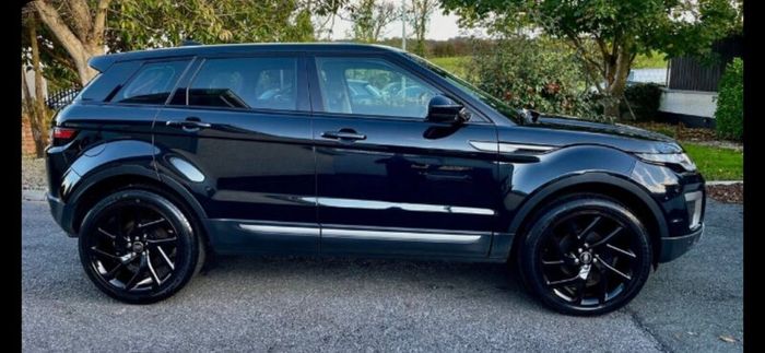 Range Rover Evoque  2 years NCT (March 2028)