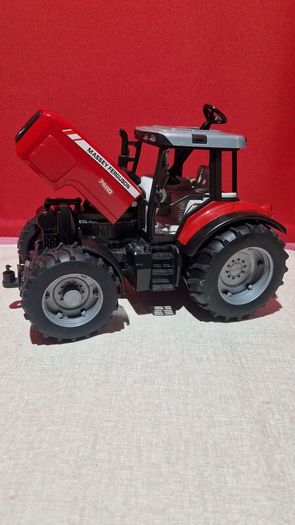 Bruder 1:16 scale Massey Ferguson 7480 tractor
