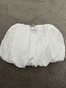 9-10y white skirt BNWT