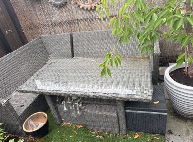 L-- Shaped outdoor sofa needs repair
