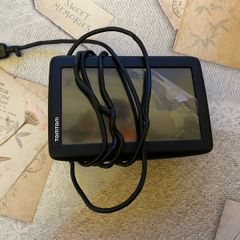 Tomtom sat nav car. Almost brand new.