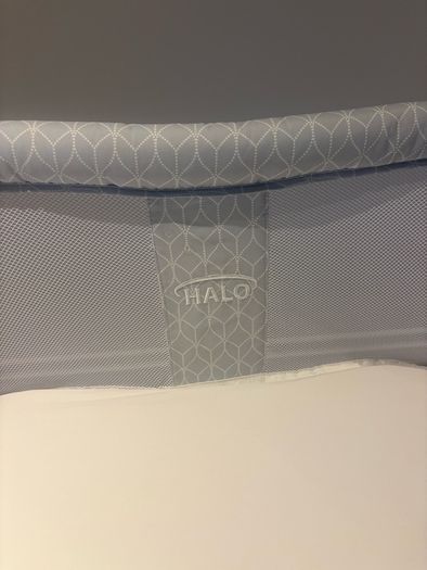 Halo bedside cot