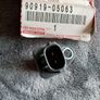 Genuine Toyota Yaris,corolla,auris 90919-05063 (sensor, Crank Position) Image 2