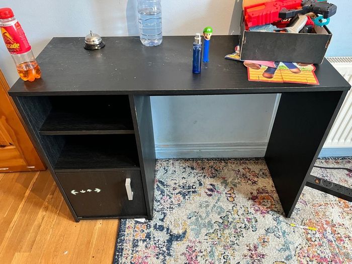 Quick sale Black black wood computer desk