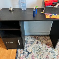 Quick sale Black black wood computer desk