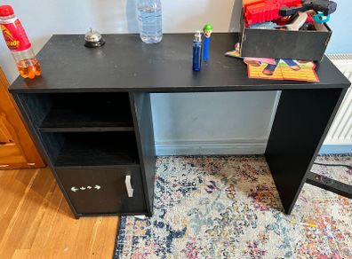 Quick sale Black black wood computer desk